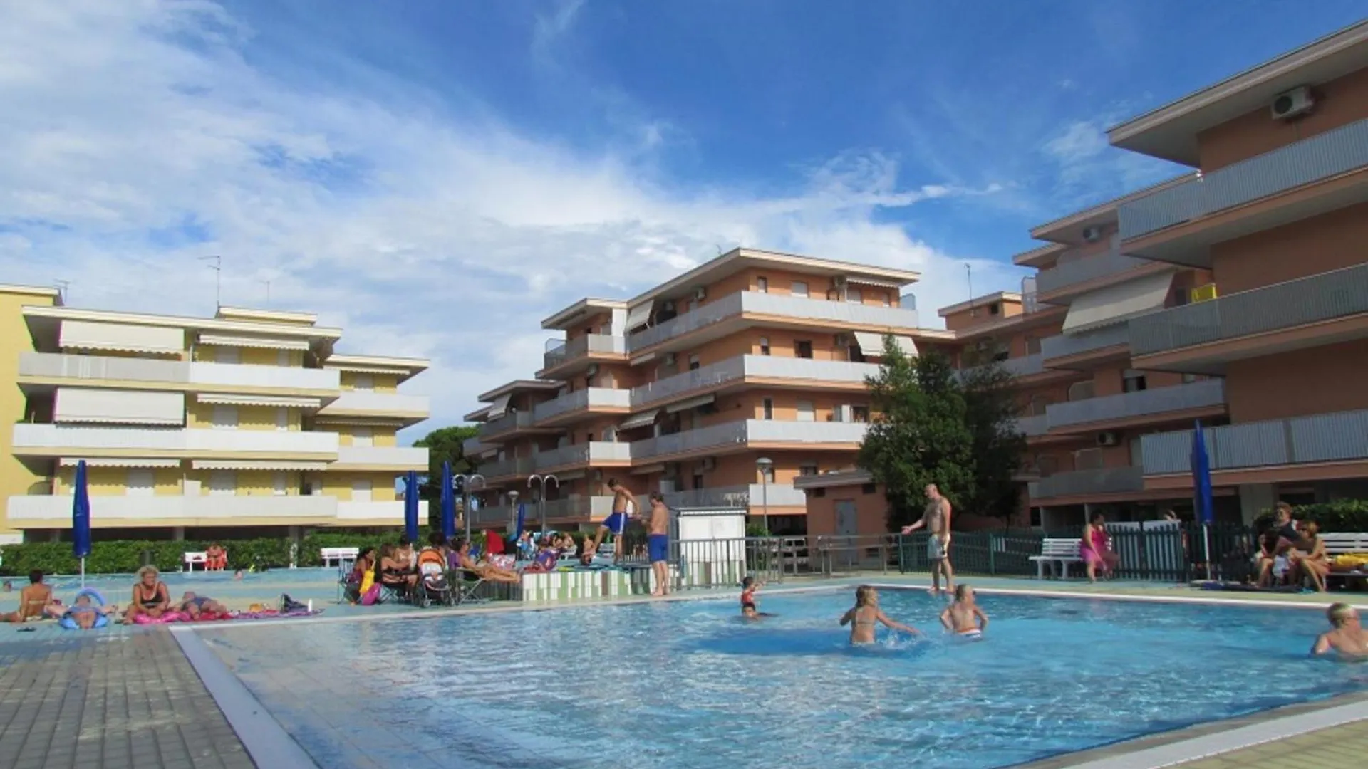 Extra Comfort In A Renovated Flat For 6 Bibione 0*,
